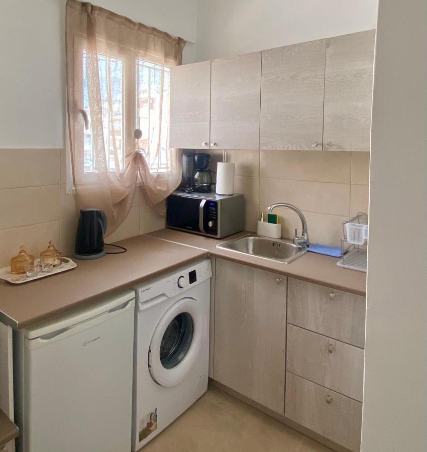 Apartment With Beautiful View Of Lycabettus Atenas Exterior foto