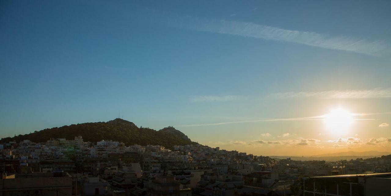Apartment With Beautiful View Of Lycabettus Atenas Exterior foto